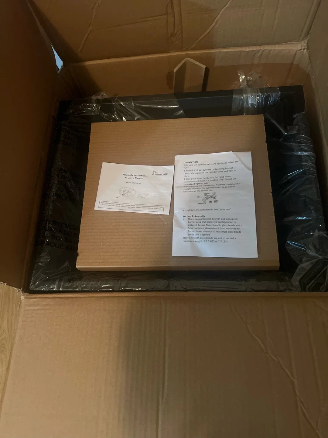 Red Mountain Valley Square Gas Fire Pit image indicator(2)