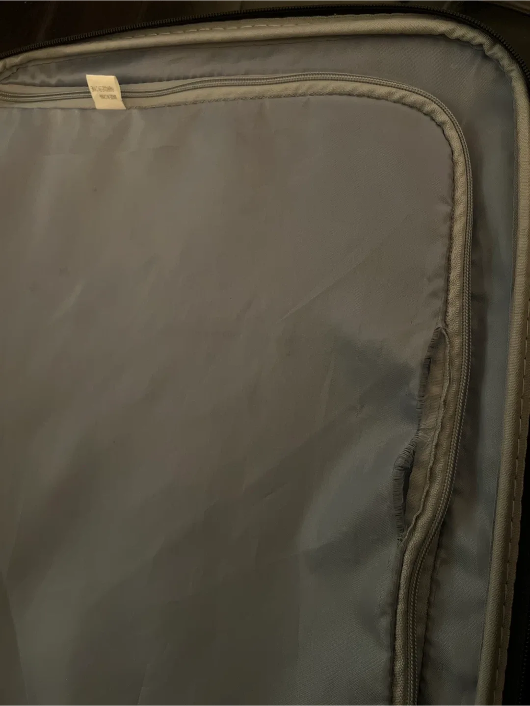 Outbound Hardside Carry-On Luggage - Silver image indicator(8)