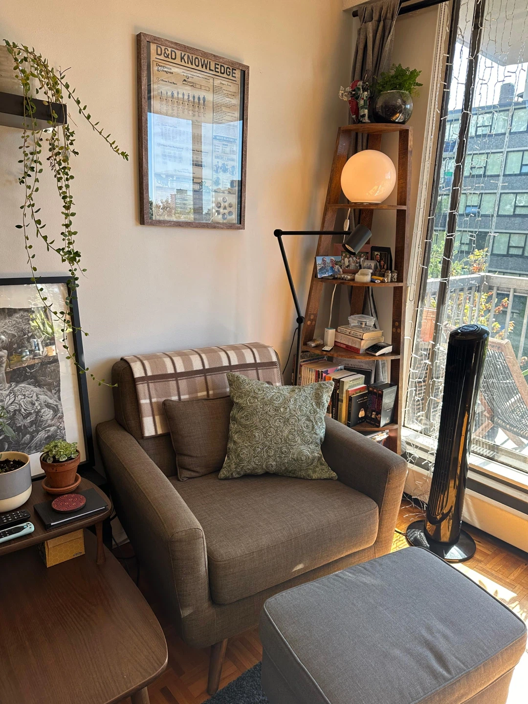 Article Armchair