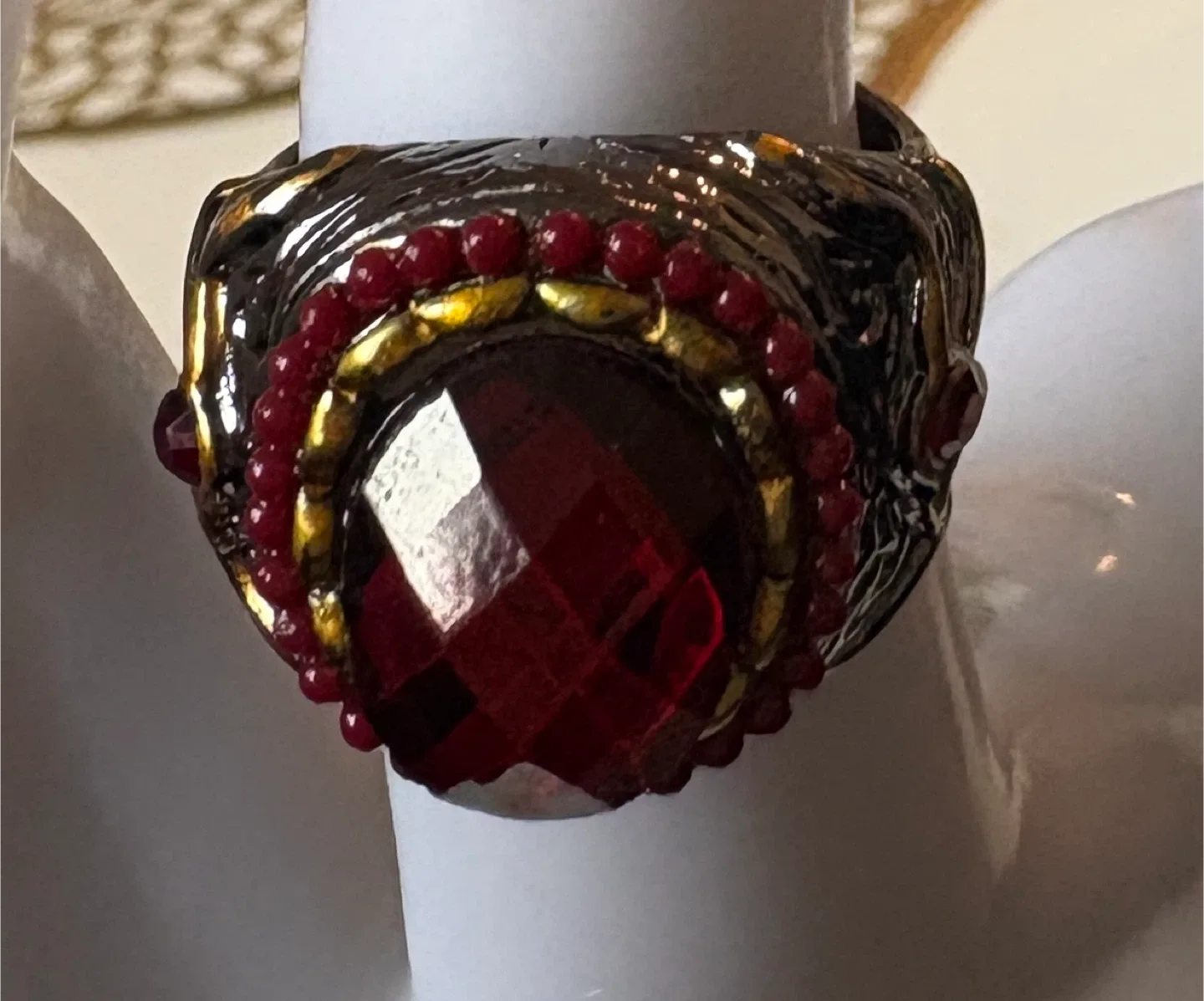 Gorgeous Red Gemstone Ring! Size 7 image indicator(4)