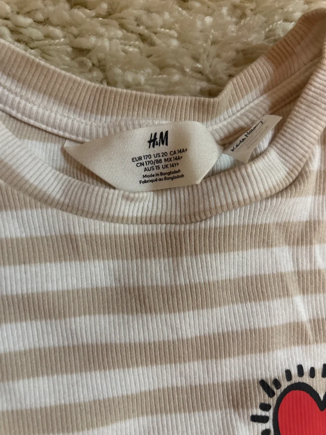 H&M Striped Tee with Heart - Size US 20 image indicator(2)