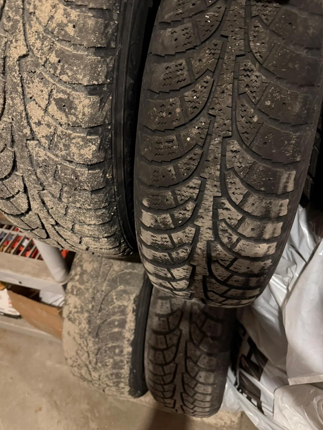 205/60/16 tires with RIMS image indicator(4)