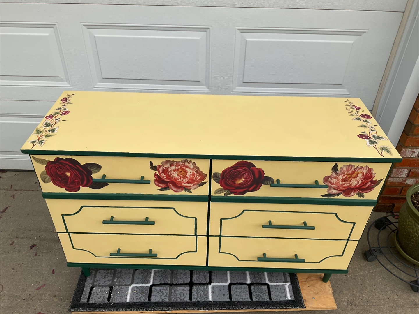 Vintage Yellow Floral Dresser - photo 4