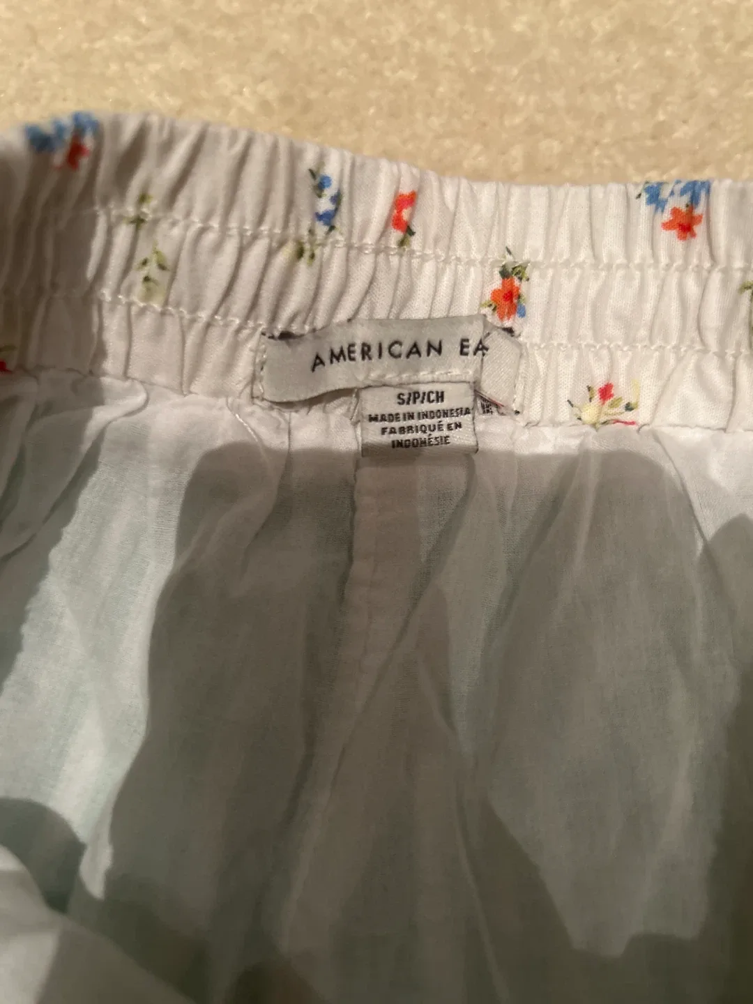 American Eagle Floral Shorts - Size S image indicator(2)