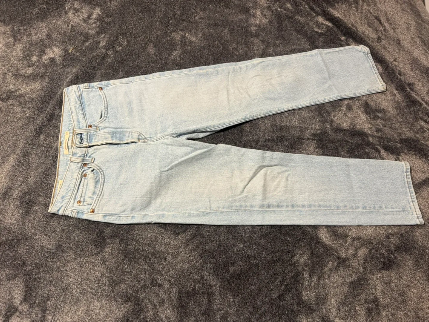 Levi's Wedgie Straight Jeans - Size 27 image indicator(3)