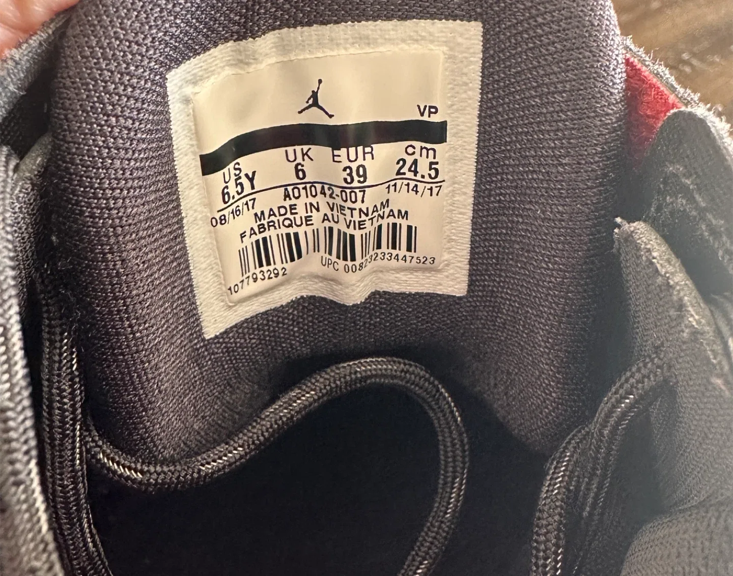 Jordan Why Not Zero.1 Black/Red Size 6.5 Youth image indicator(4)