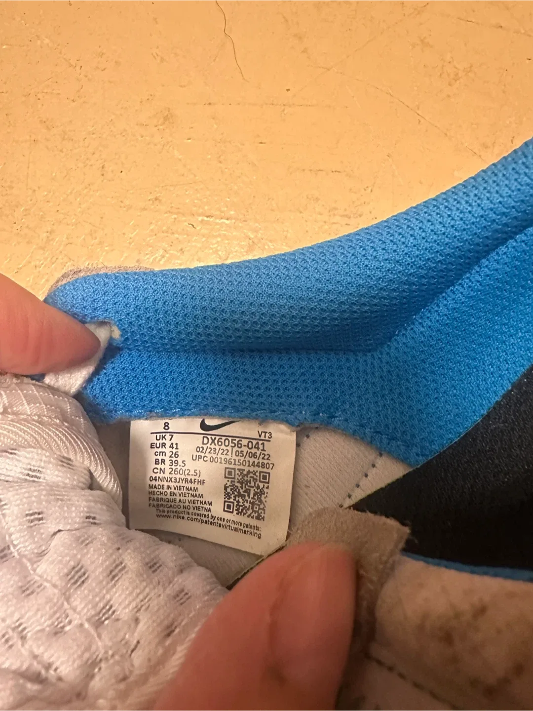 Running shoes image indicator(6)