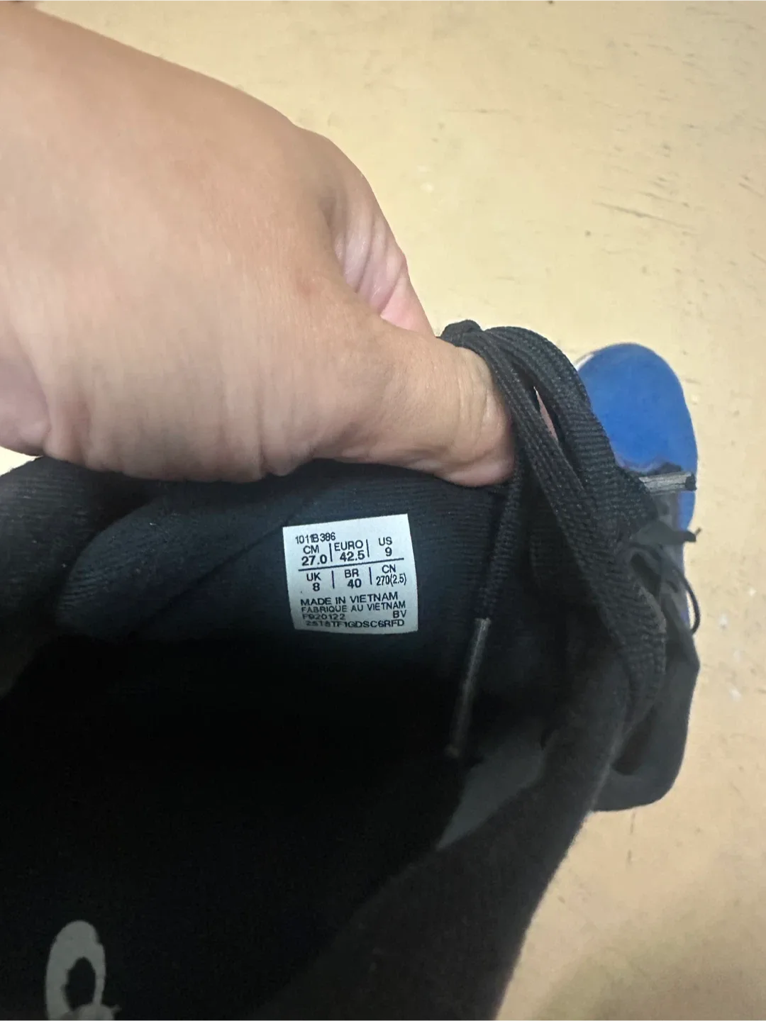 Running shoes image indicator(9)