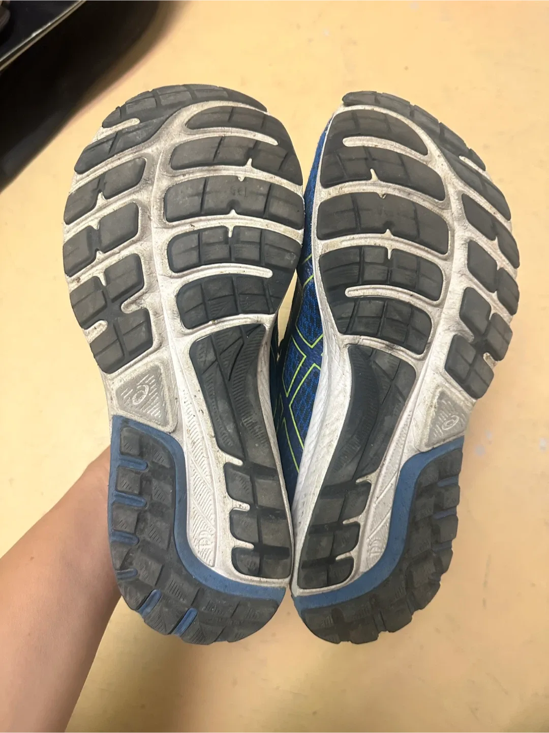 Running shoes image indicator(8)