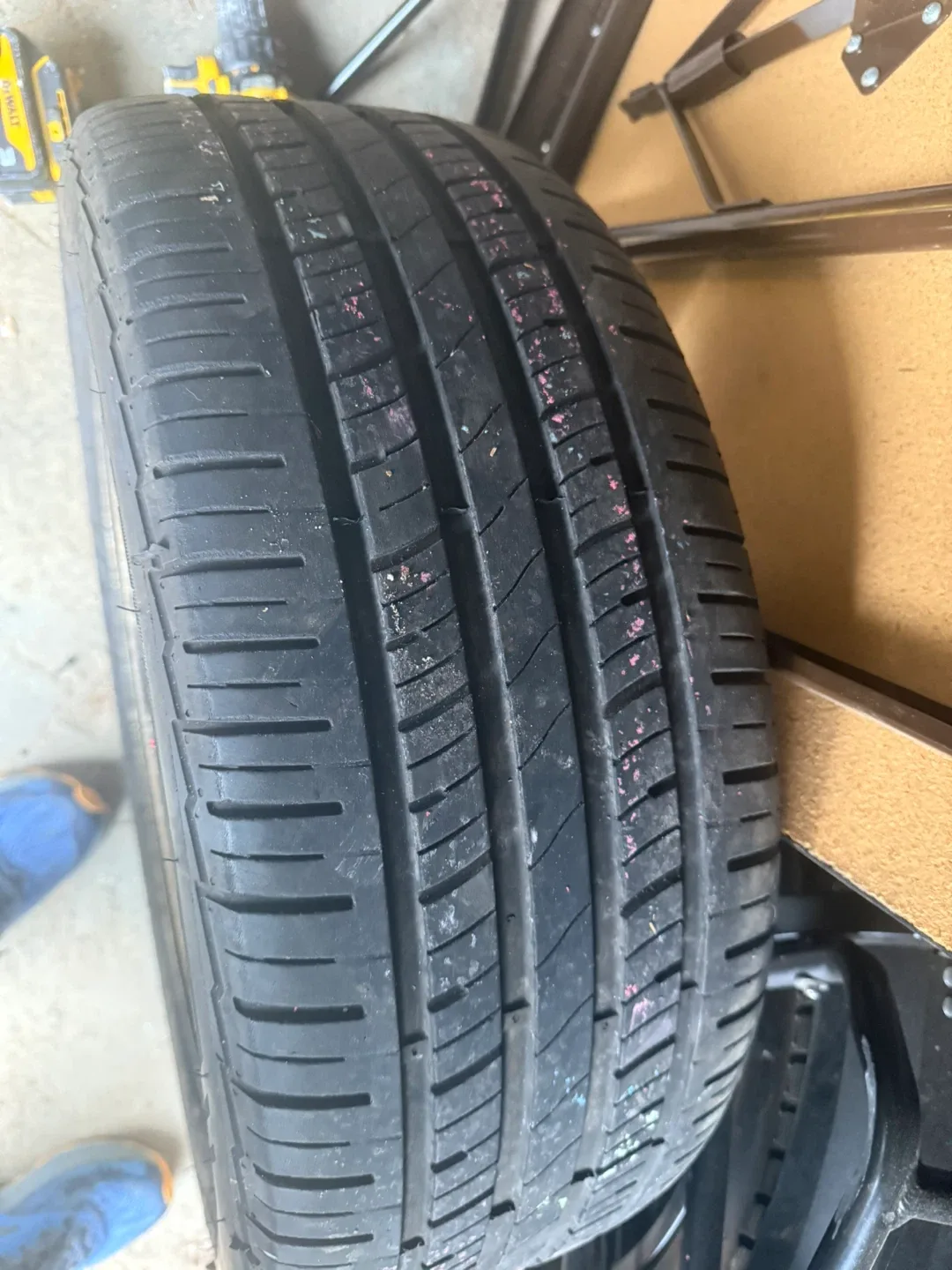 Mastercraft Courser A/T 215/50R17 Tire image indicator(4)