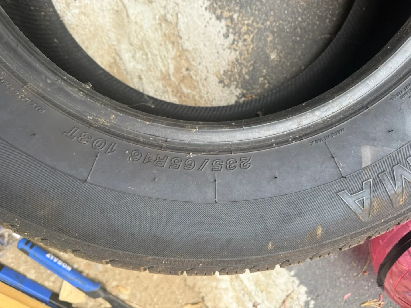 Yokohama Touring-S 235/65R16 Tire image indicator(3)