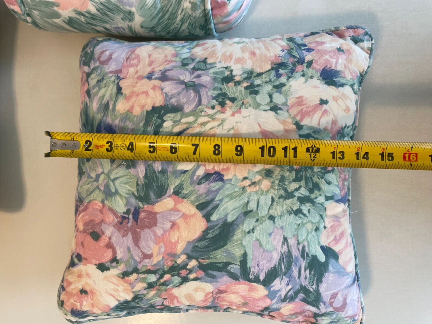Three Decor Cushions - photo 4