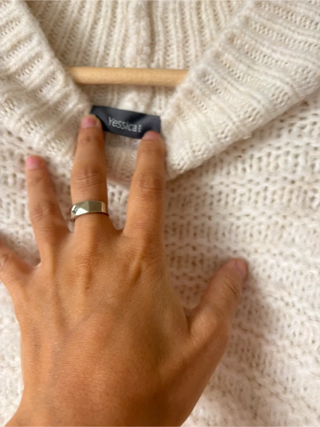 Wool Yessica Cream Knit Sweater image indicator(4)