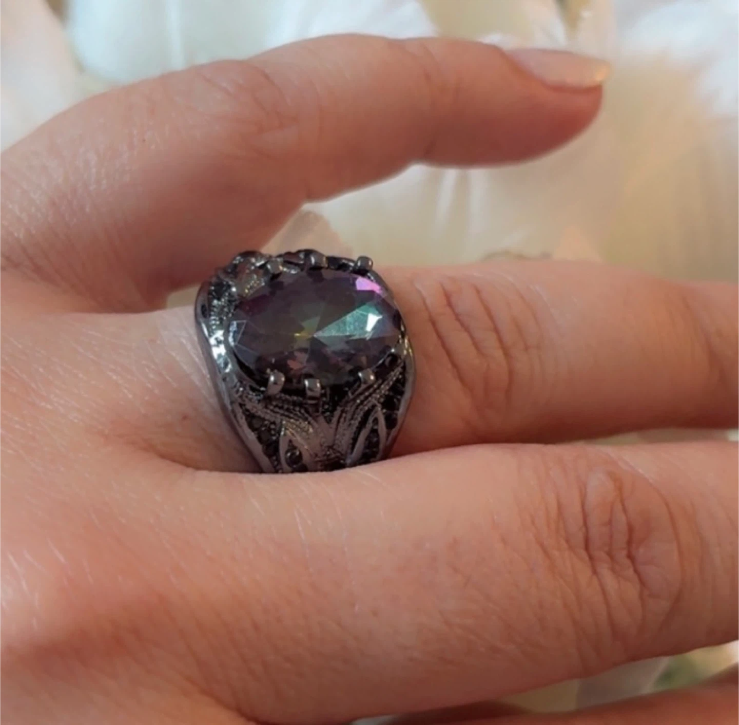 Beautiful Iridescent Stone Ring - Black Metal! Size 7 - photo 5