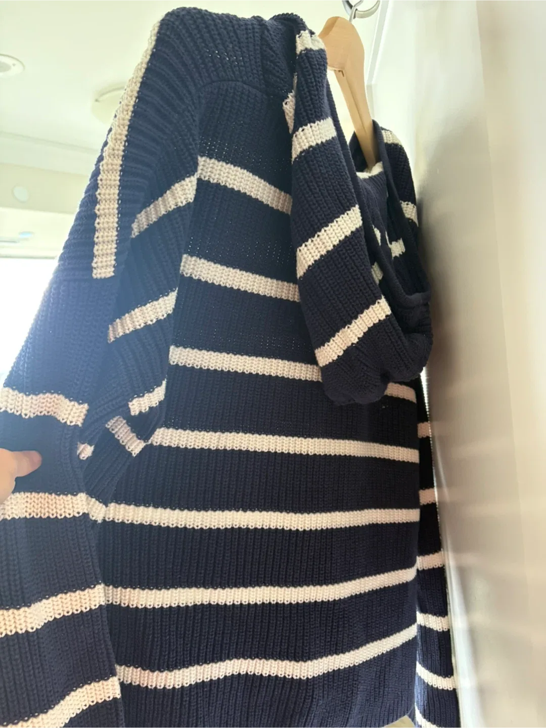 Gap Striped Knit Hoodie - Size M image indicator(3)
