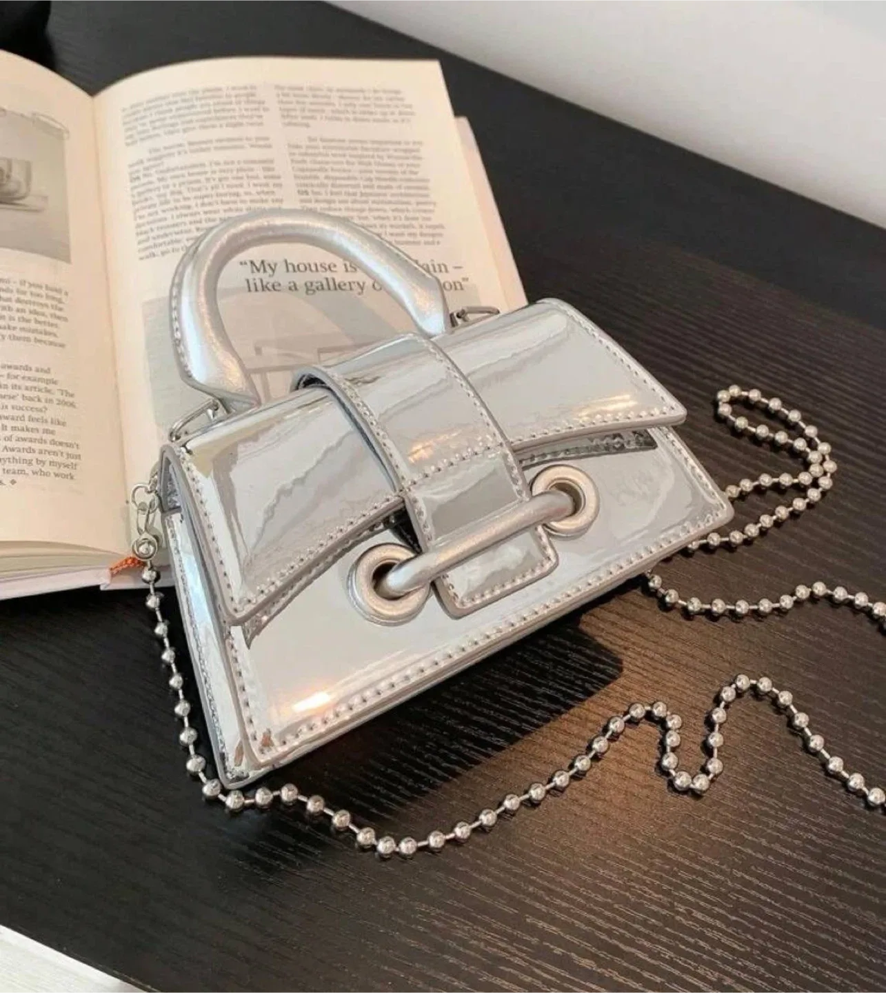 Silver mini mirror bag with chain strap image indicator(6)