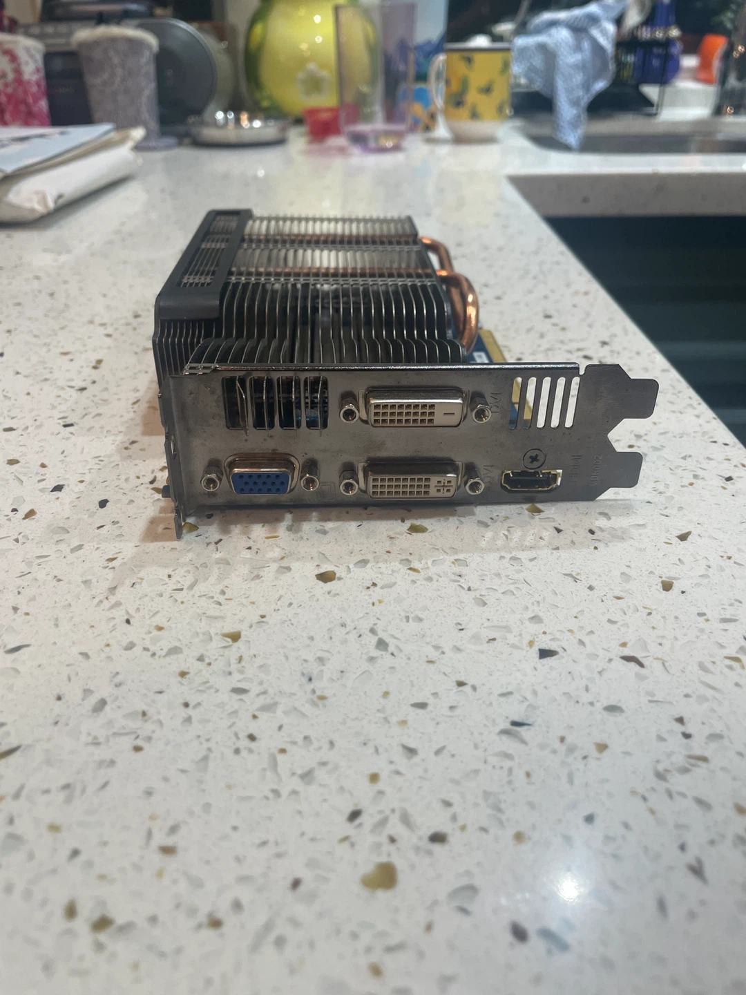 Gigabyte GV-R577SL-1GD Graphics Card - photo 4