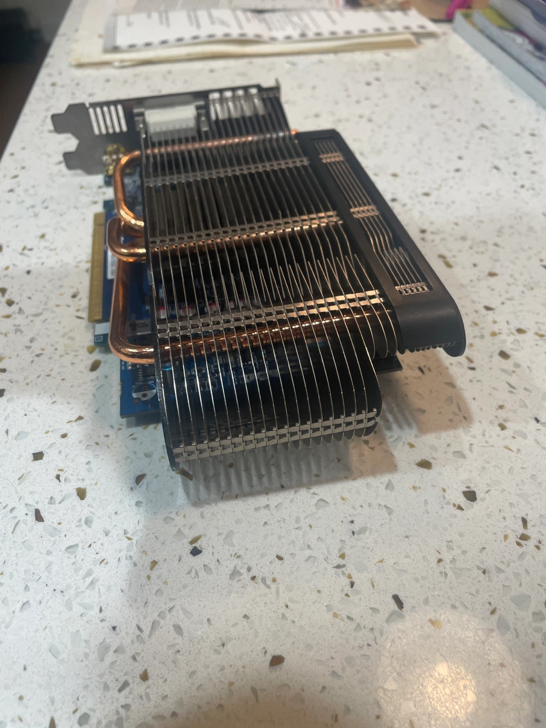 Gigabyte GV-R577SL-1GD Graphics Card - photo 3