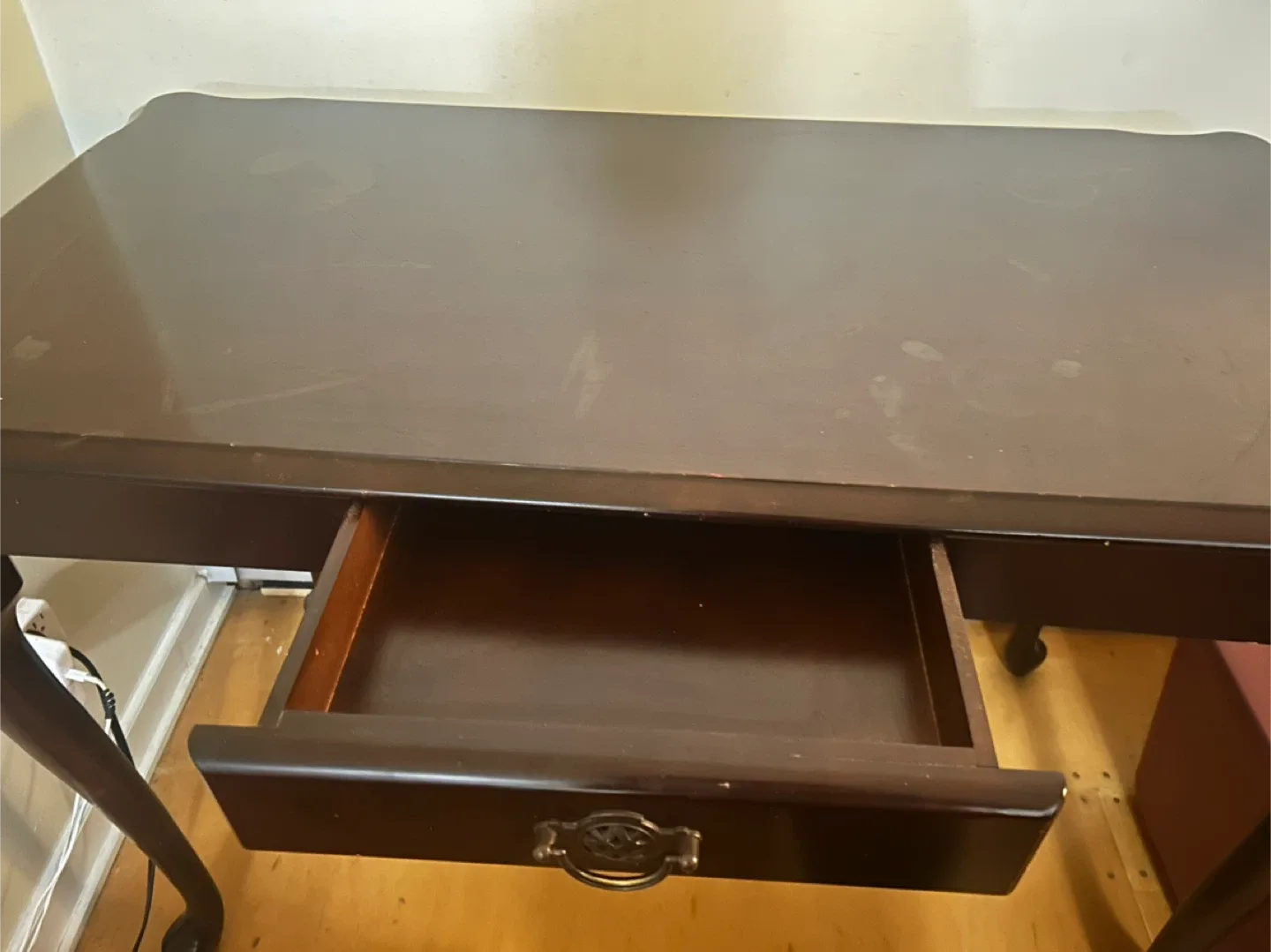 Dark Brown Antique Desk image indicator(2)