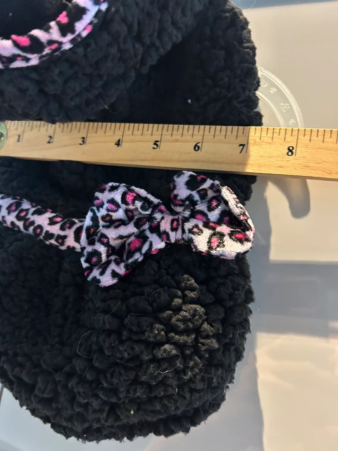 Black Dog Coat with Leopard Print Bow image indicator(5)