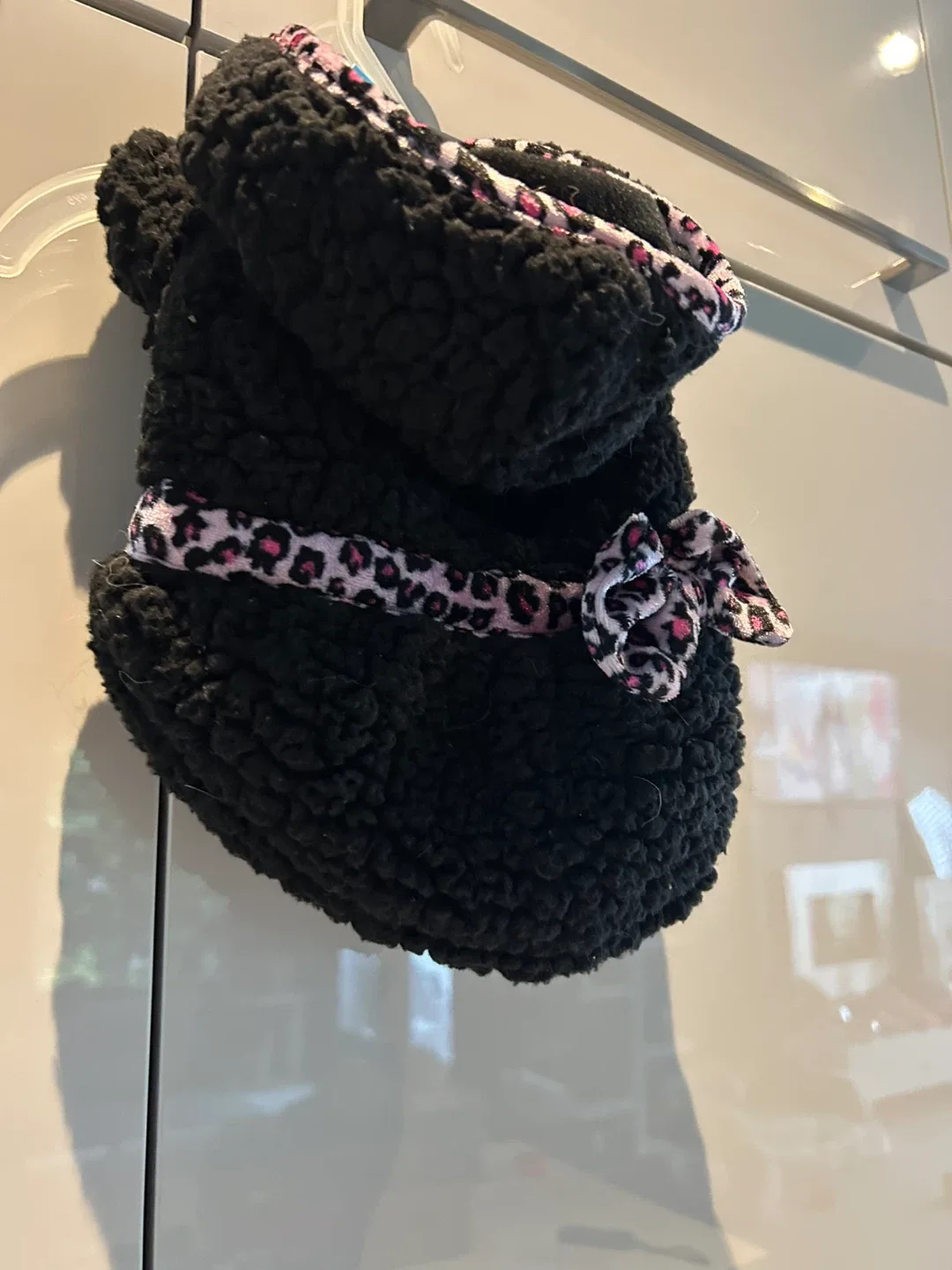 Black Dog Coat with Leopard Print Bow image indicator(2)