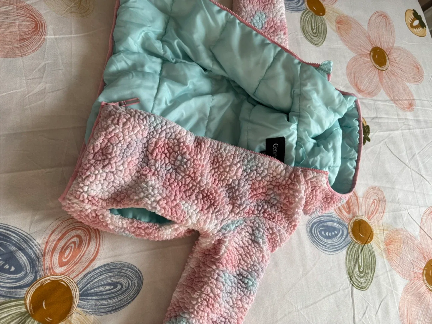 Girls Pink Sherpa Hooded Jacket - Size S (6) image indicator(5)