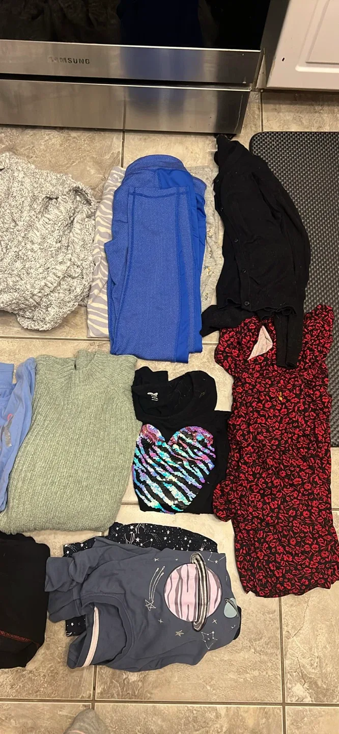 Mixed Lot of Clothing