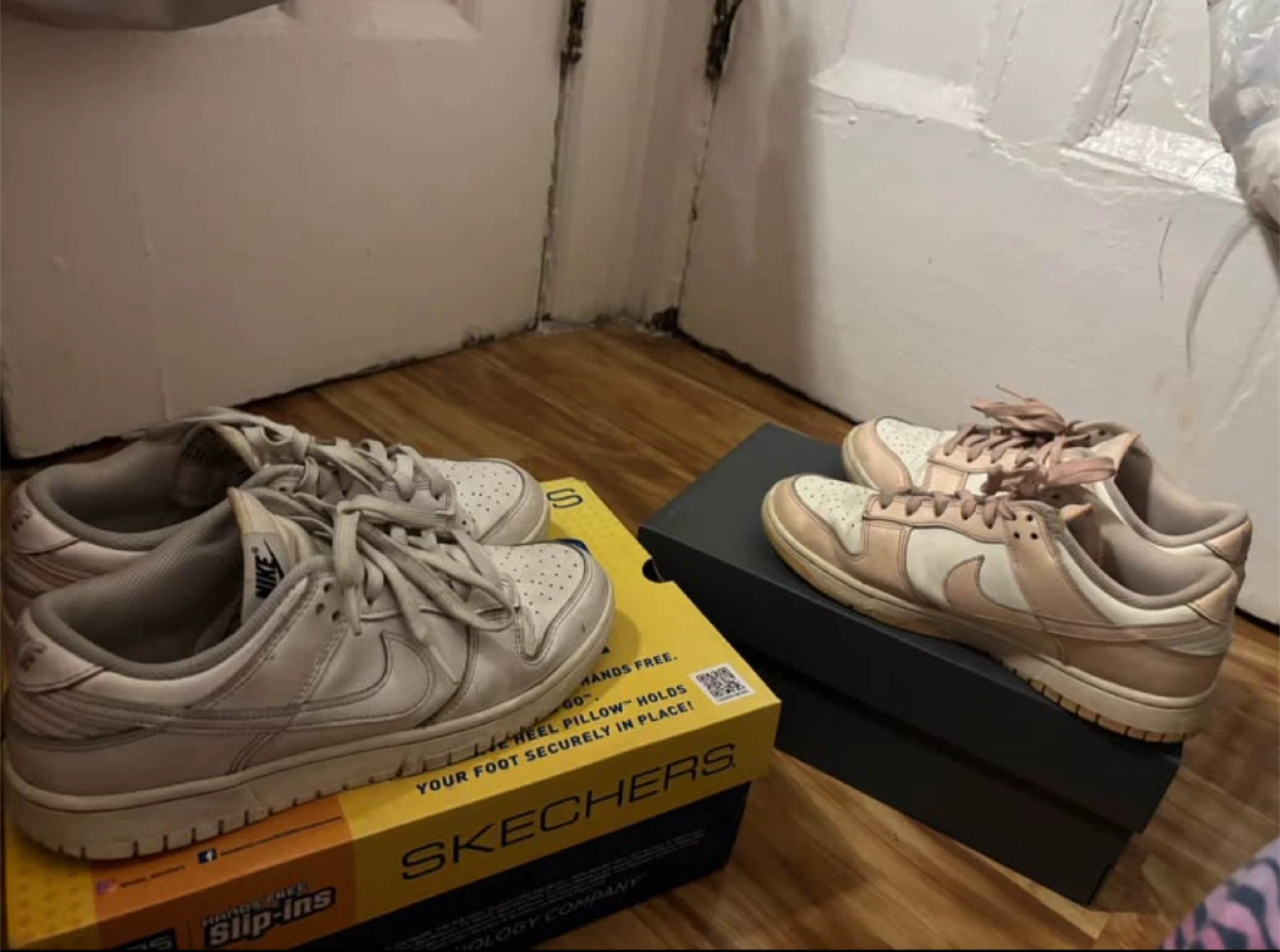 Nike Dunk Low Sneakers - Size 9.5&10 - photo 5