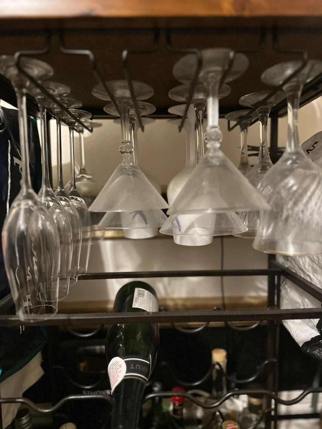 Cast Iron Bar with Removable Serving Tray image indicator(2)