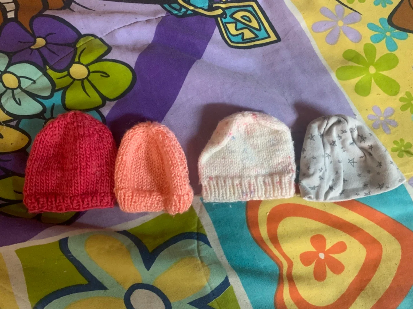Preemie Baby Onesies and Hats Bundle image indicator(8)