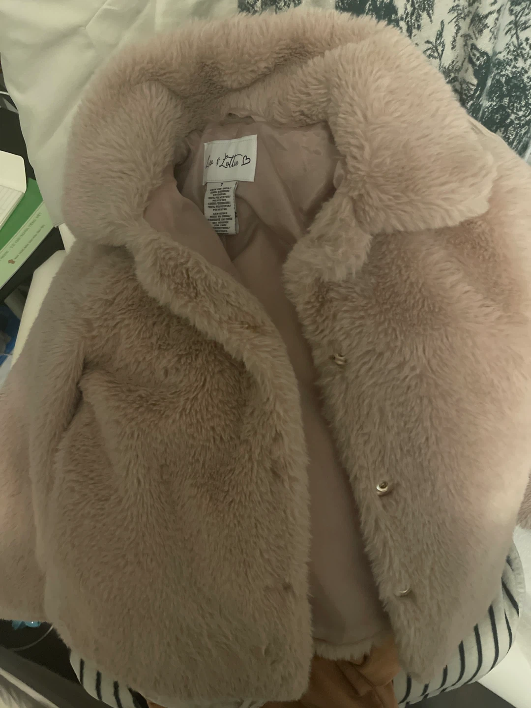 All sort of children’s clothes from 6-8 years old - photo 2