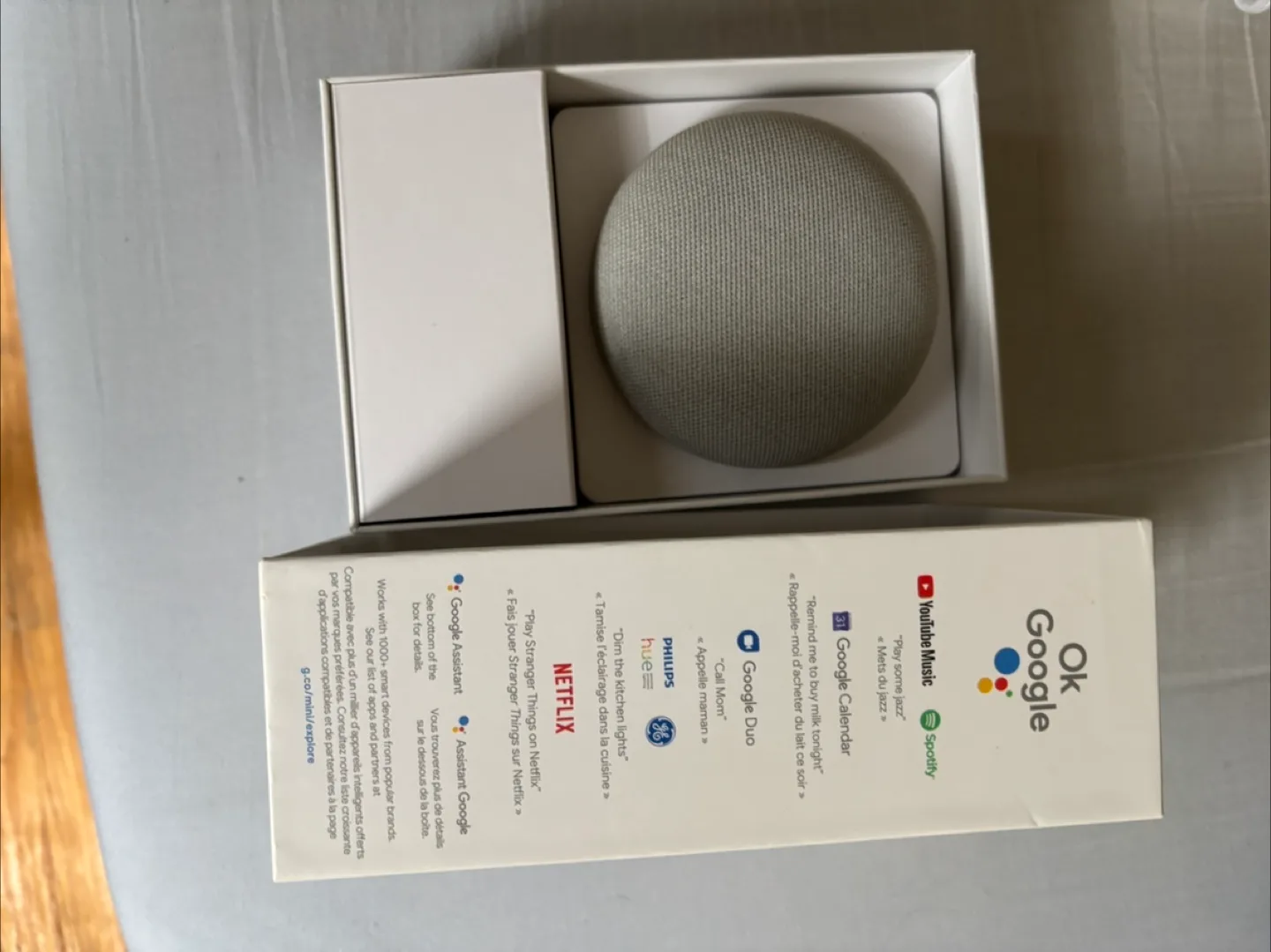 Google Nest Mini 2nd Gen - Like New! image indicator(2)