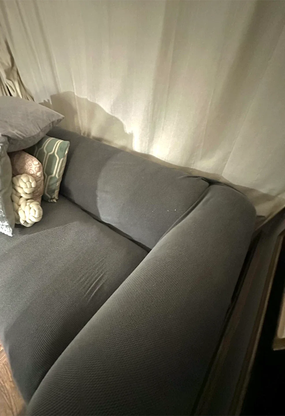 Gray Sofa image indicator(7)