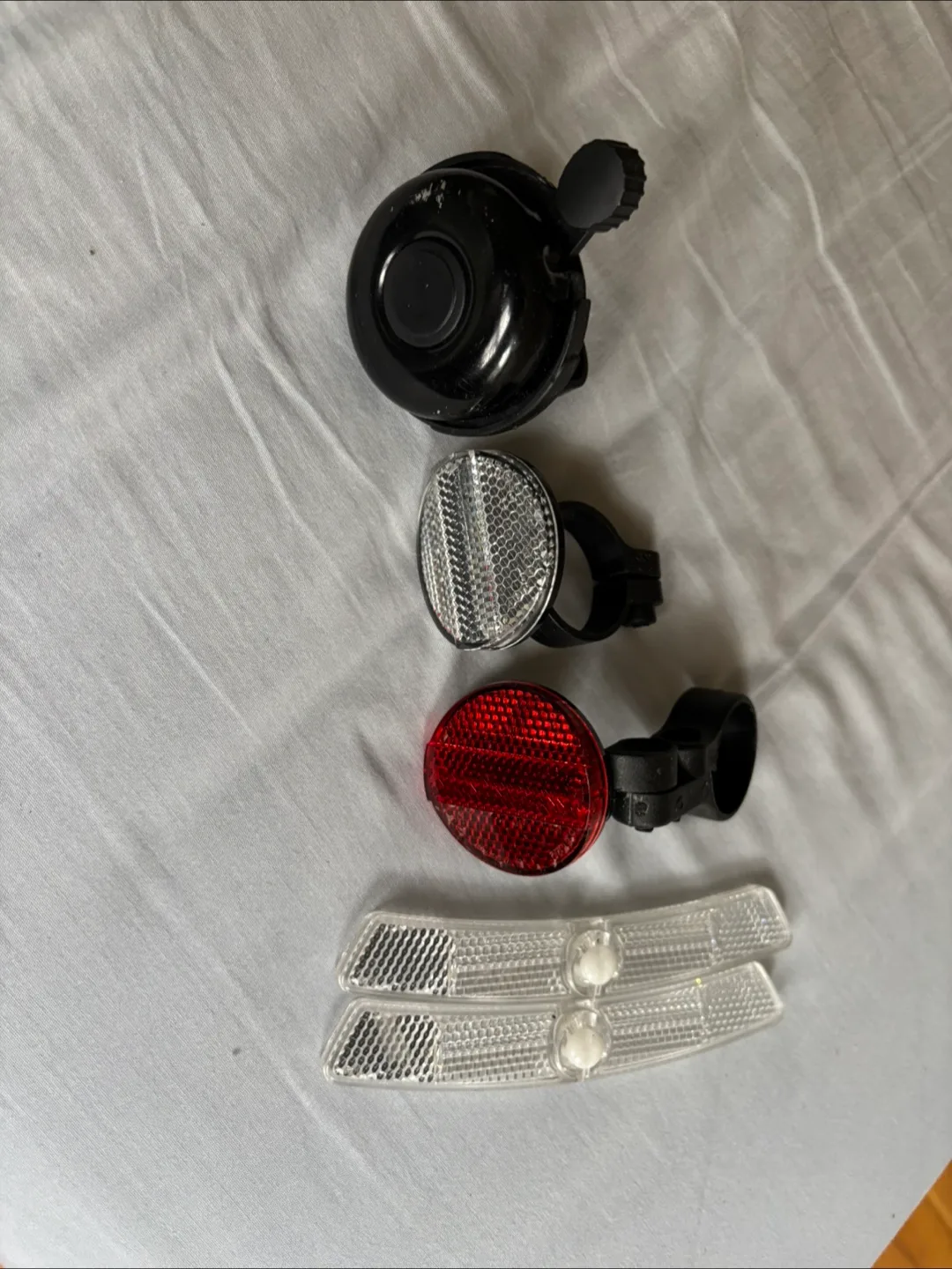 Bike Bell and Reflectors Set image indicator(2)