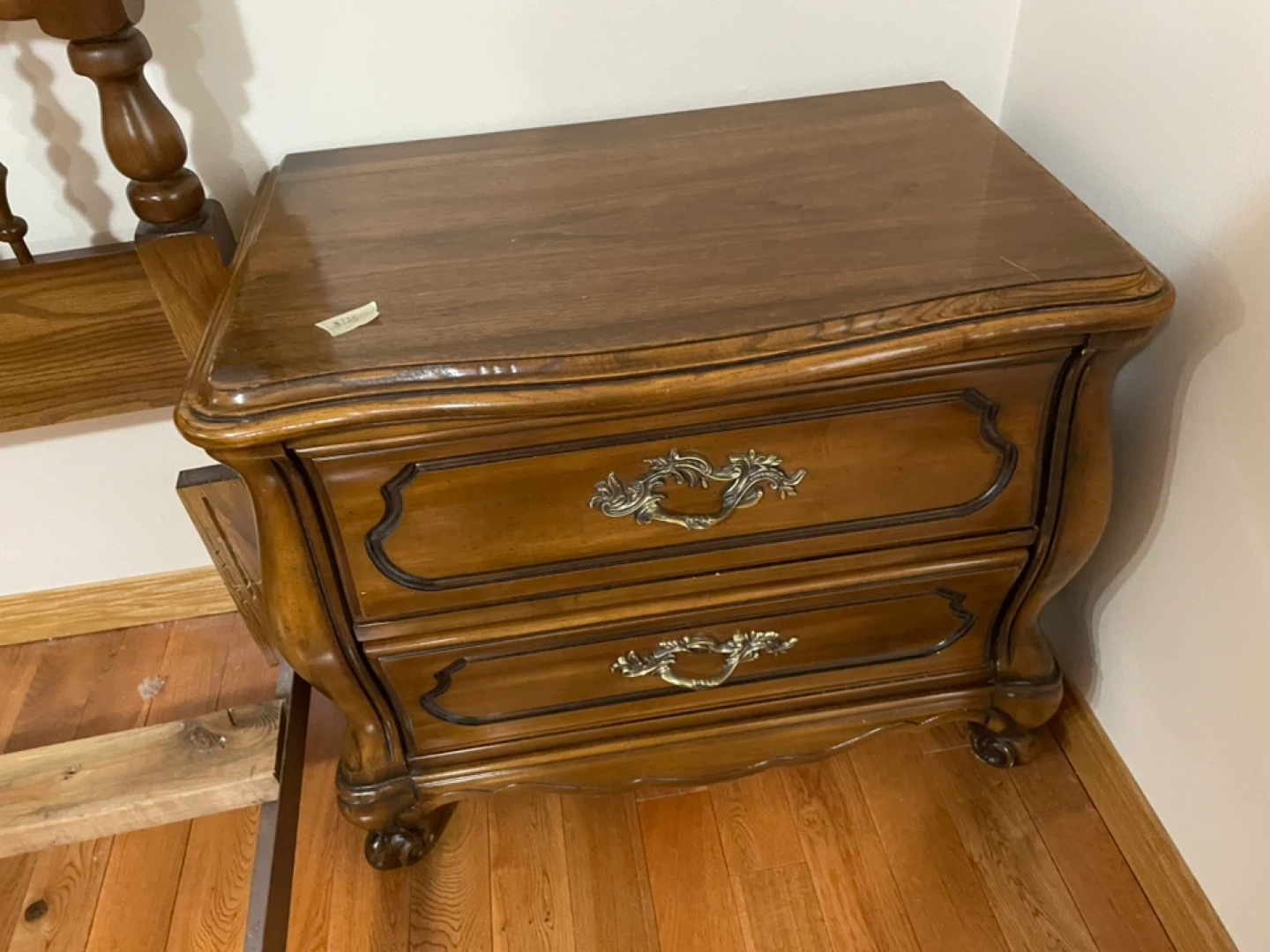 Vintage Wood Bedroom Set - Headboard, Dresser, Nightstands - photo 3
