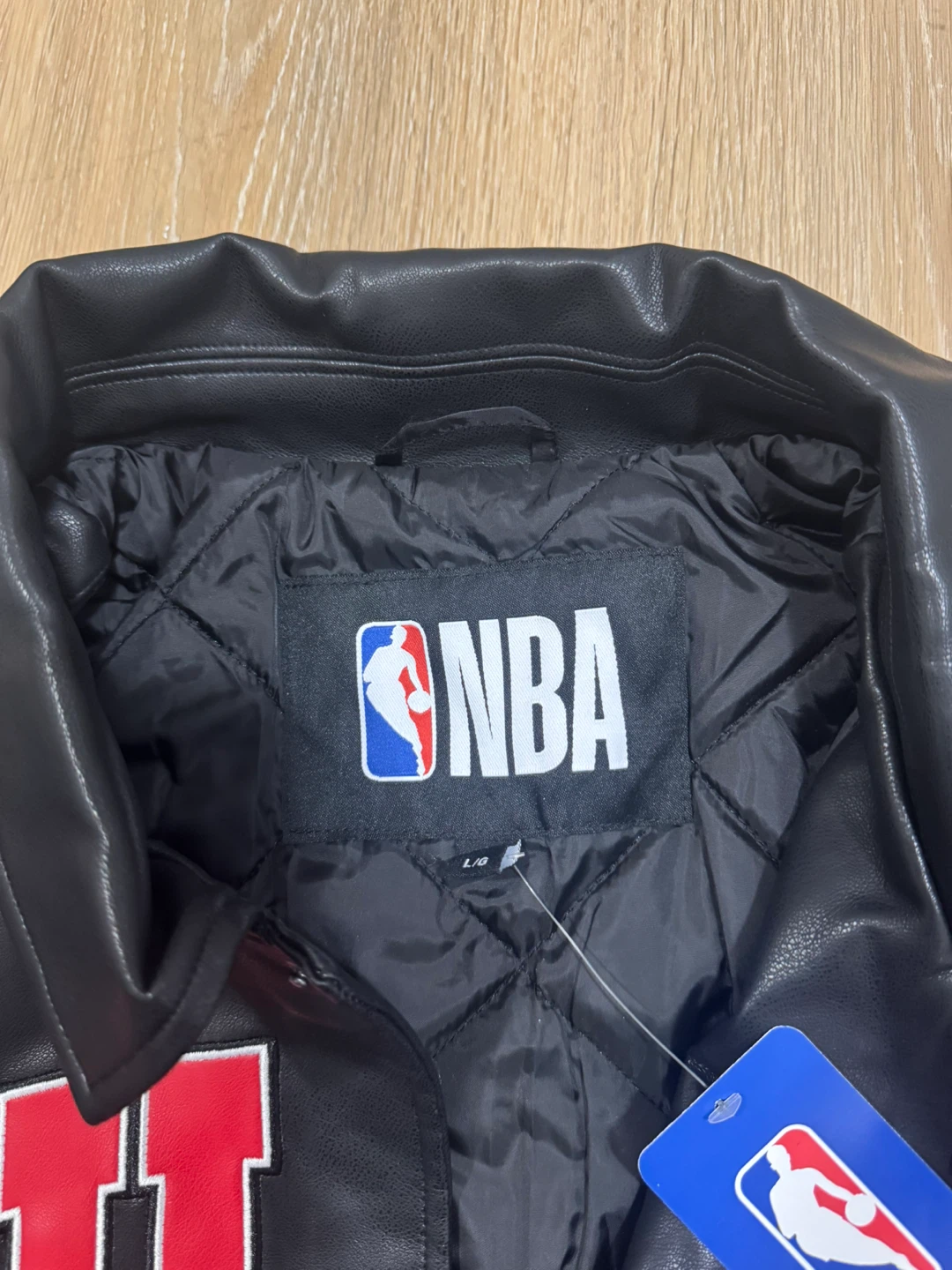 NBA Chicago Bulls Jacket Size Large - photo 2