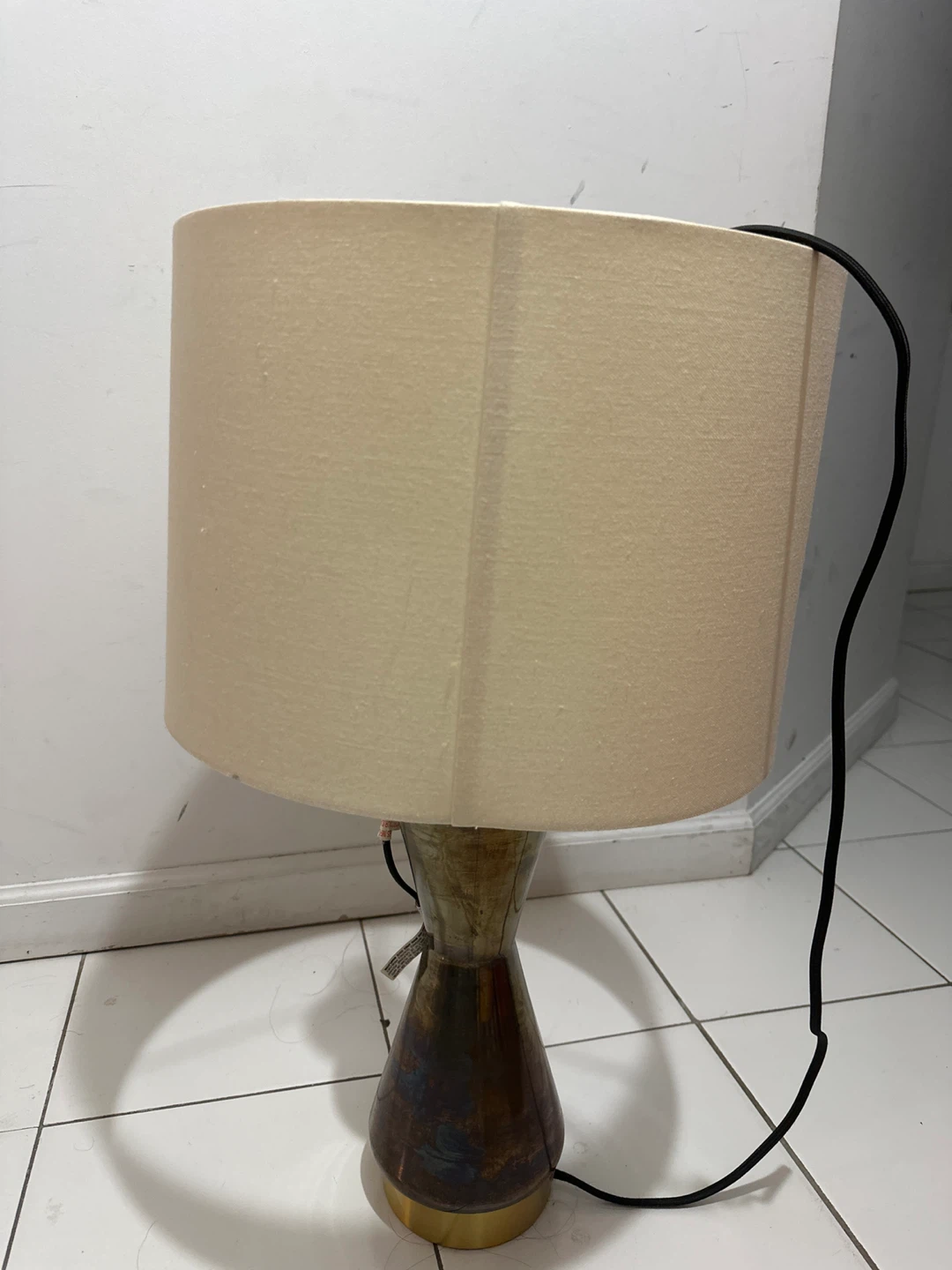 Hourglass Table Lamp