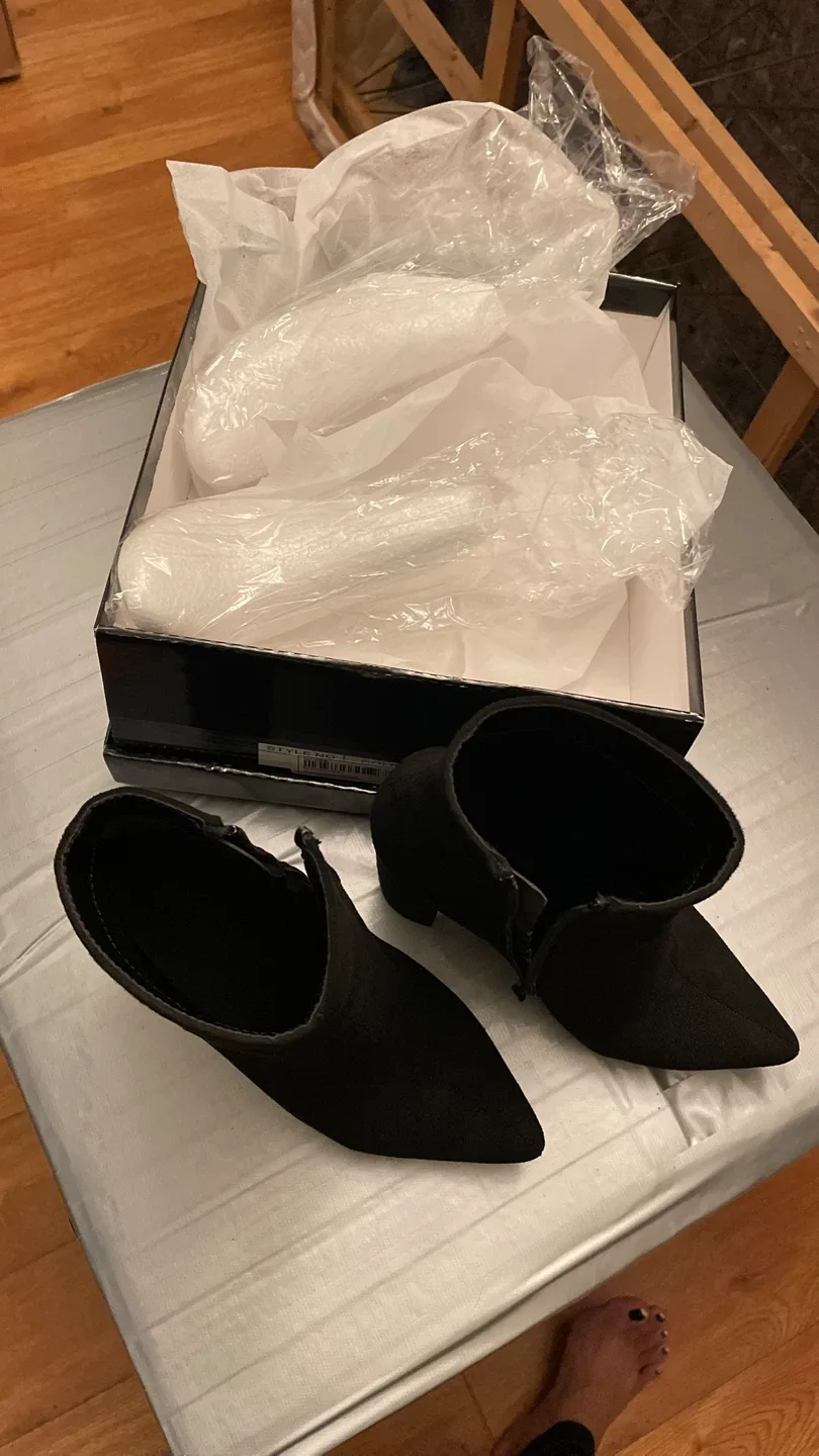 Black Ankle Boots - Size 6 image indicator(3)