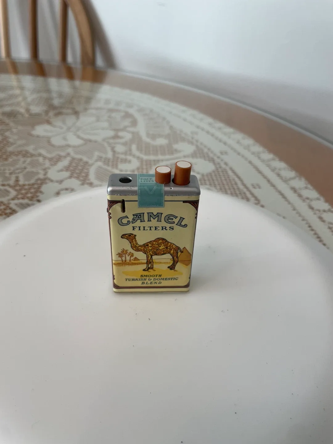 Vintage Cigarette Lighters image indicator(2)