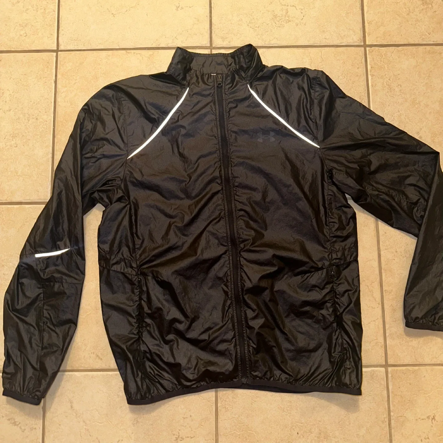 Under Armour Black Running Jacket Men’s M image indicator(2)