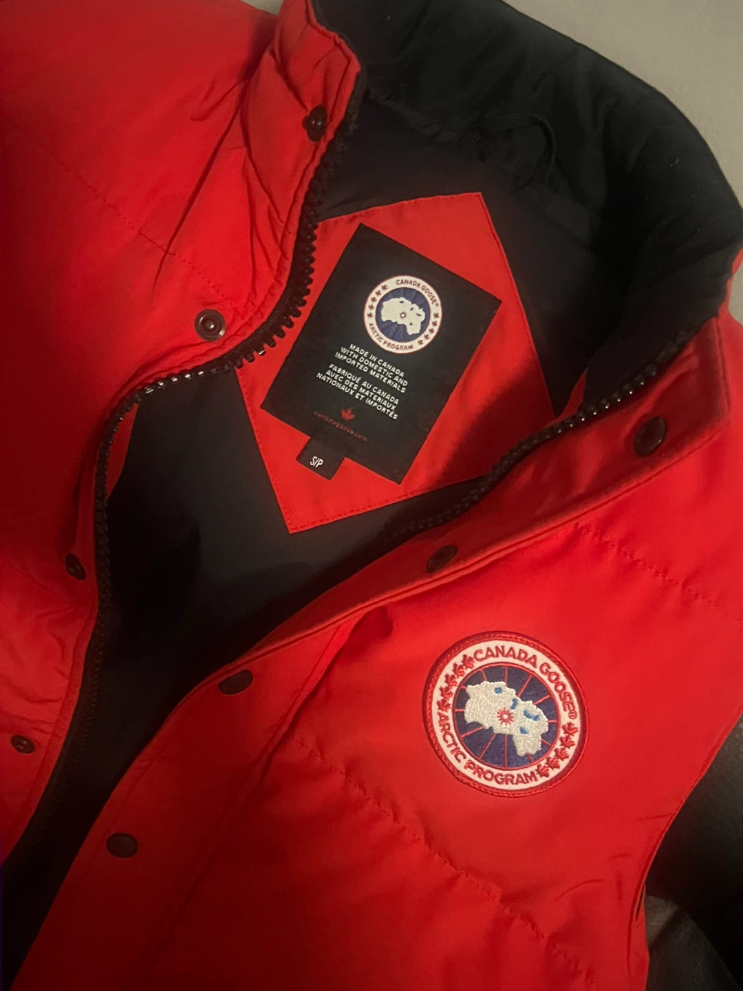 Canada Goose Red Puffer Vest - Size S - photo 4