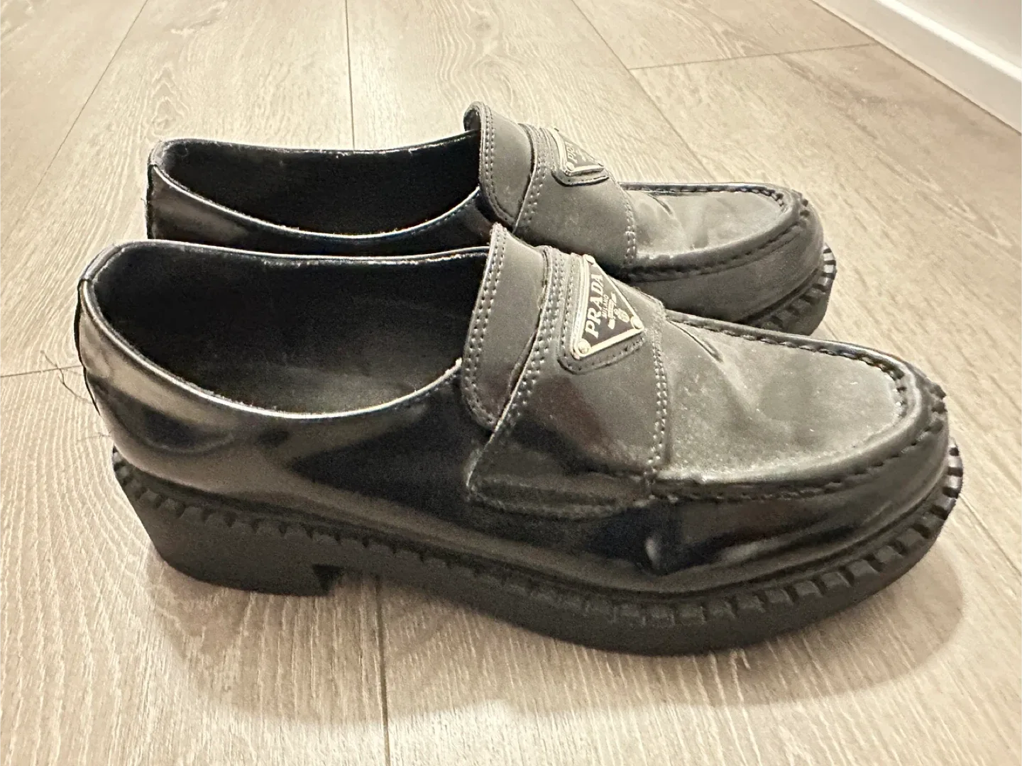 Prada Black Leather Loafers Size 39 image indicator(2)