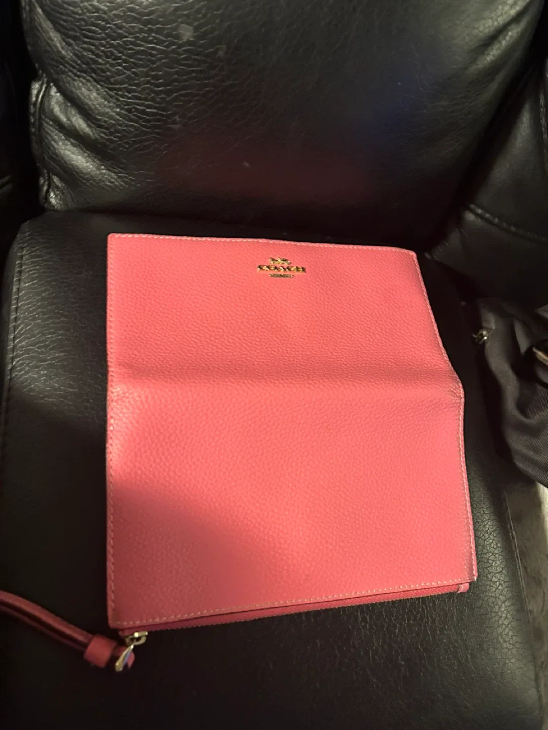 Coach Pink Leather Wallet image indicator(5)