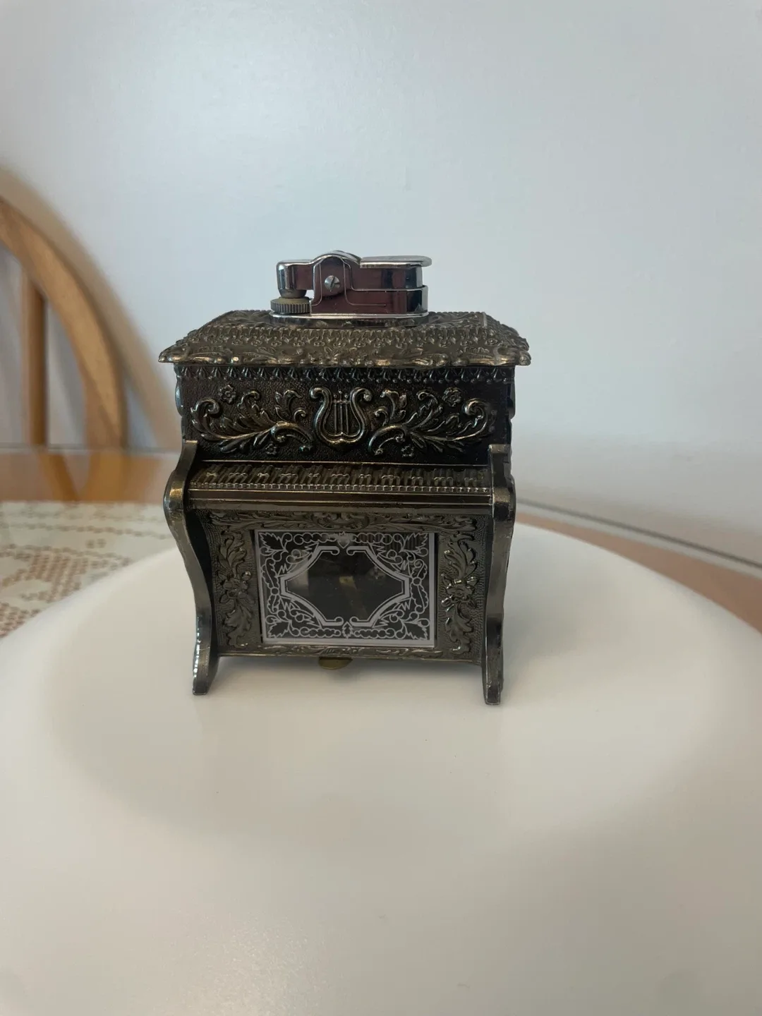 Vintage Lighters - Collectible image indicator(8)