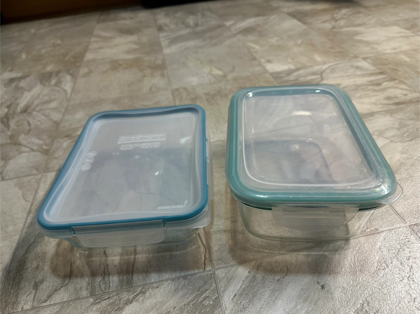 OXO & Snapware Airtight Food Containers (set of 2; like-NEW) - photo 2