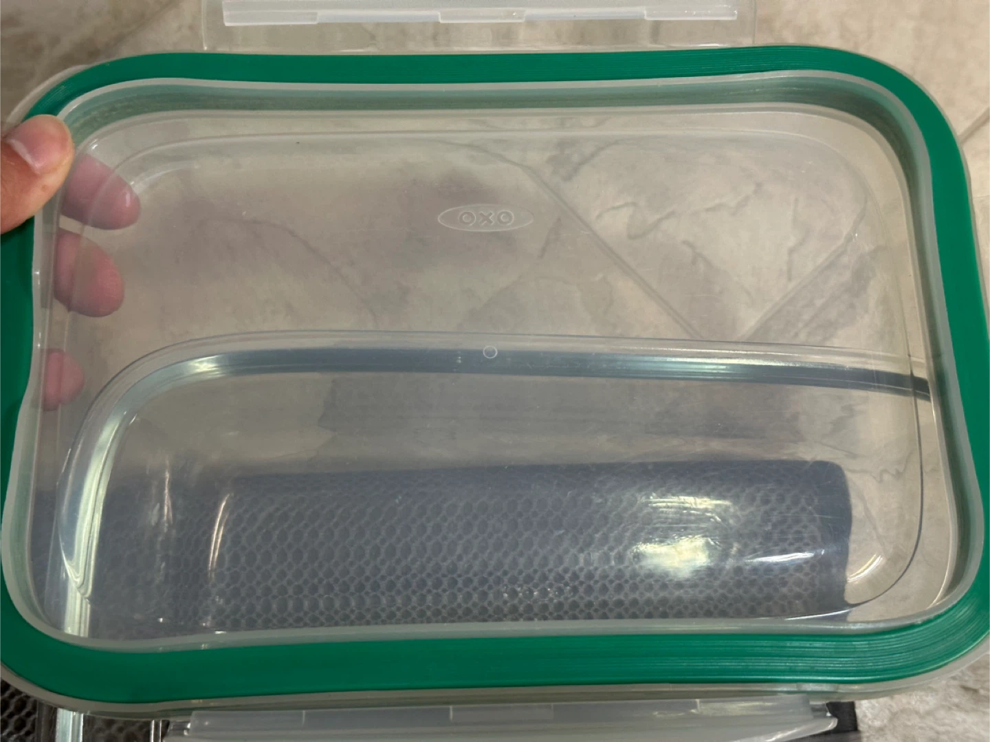 OXO & Snapware Airtight Food Containers (set of 2; like-NEW) - photo 5