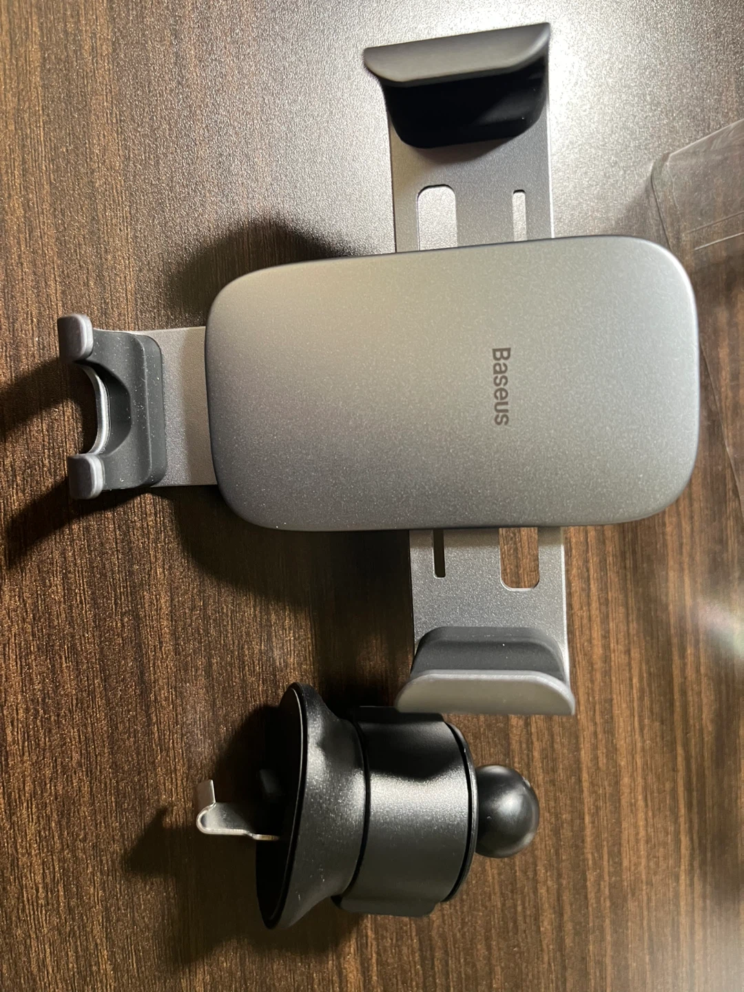 Brand new Metal Age II Gravity Car Mount (Air Outlet) - photo 2