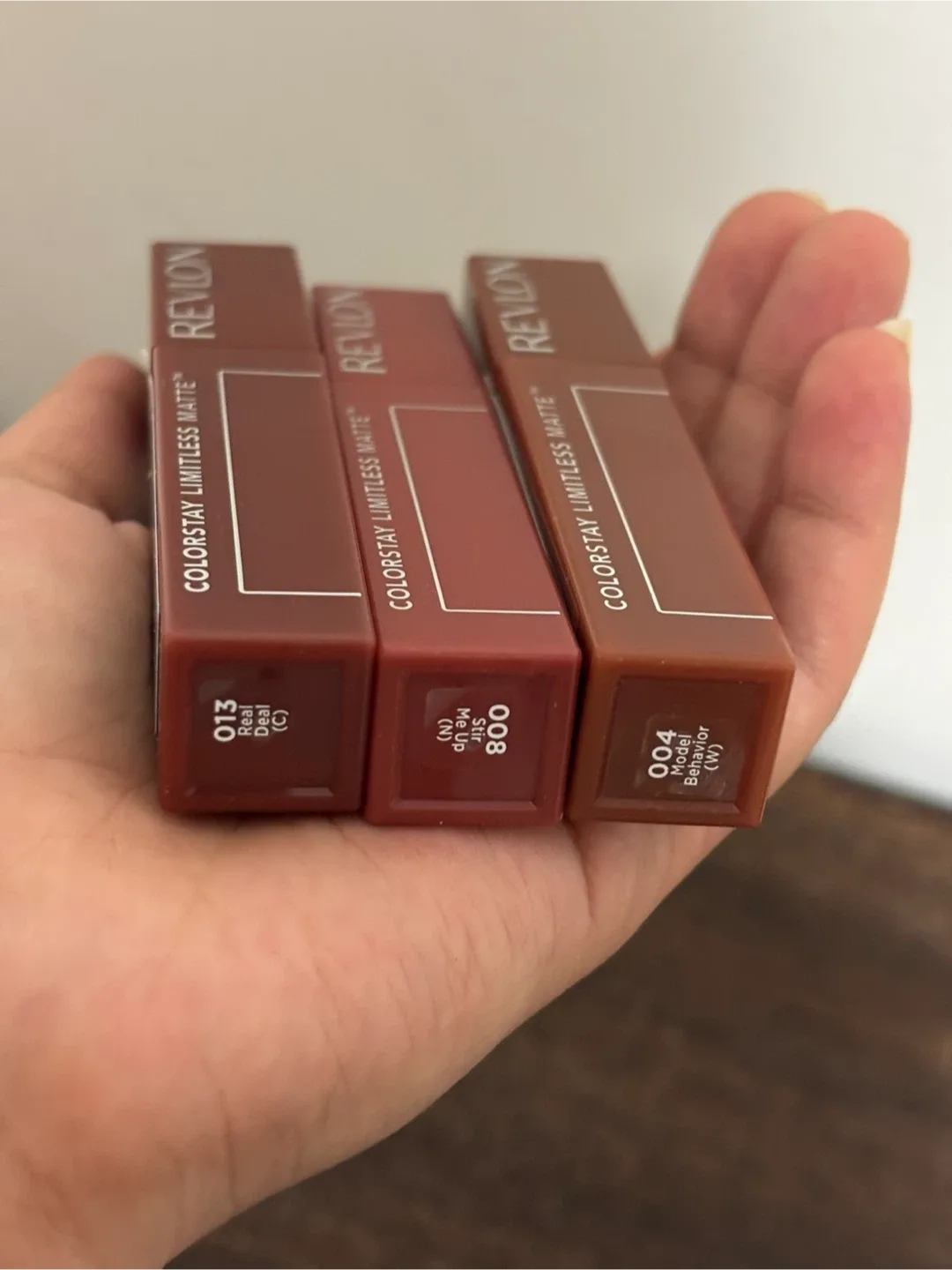 Revlon Lipsticks image indicator(4)