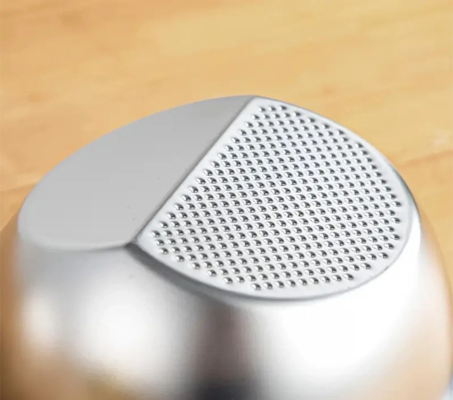 Stainless Steel Rice Washing Bowl with Drainer image indicator(2)