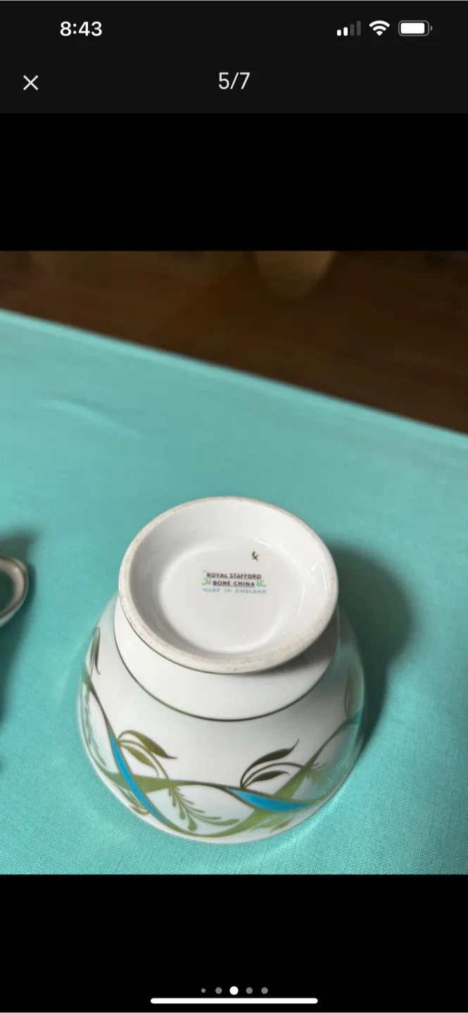 Royal Stafford Tea Cup & Creamer Set image indicator(5)